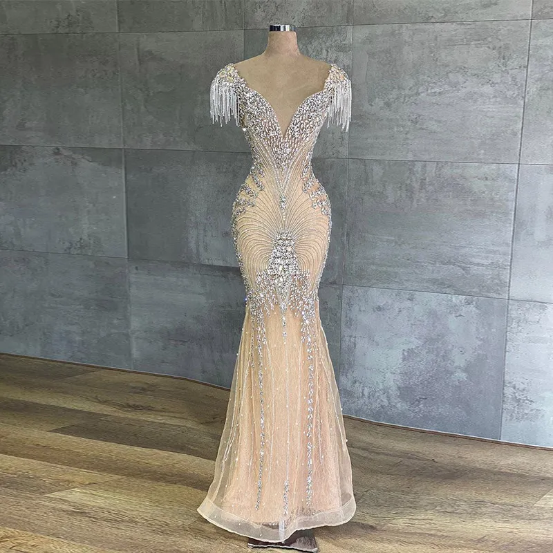 Luxury Silver Rhinestones Lång Kvällsklänning O Neck Tulle Beaded Nude Foder Mermaid Evening Gown Pageant Couture