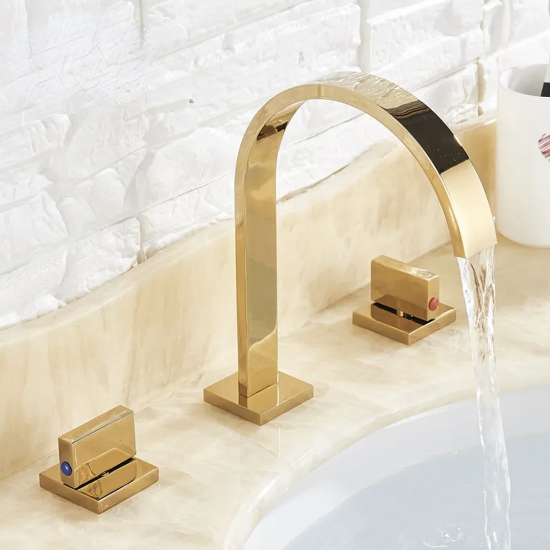 Golden Salle de bain Robinet Robinet d'eau chaude et froidure Trois trous Deux poignées Mélangeurs Tap Tap Tapis Tubs de lavage