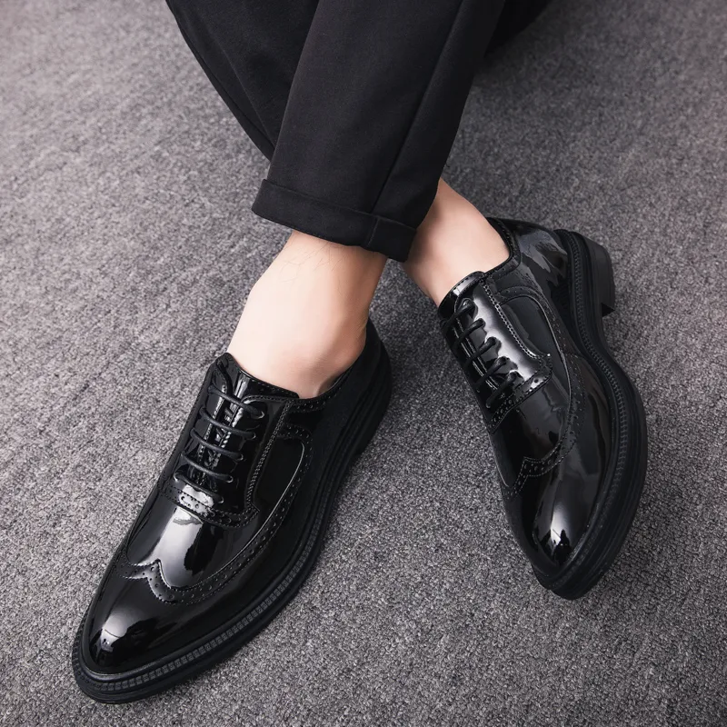2022 fashion Men`s Shoes Loafers Bullock Carving Man Party Dress Evening Footwear large size:US6.5-US10