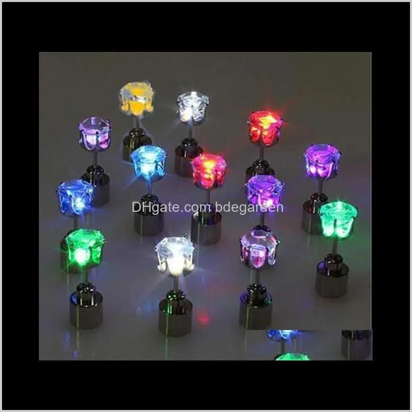 스터드 쿨업 LED 가벼운 귀 스터드 Shinning Earrings Bar Unisex Fashion Jewelry 여자를위한 여성 숙녀 소녀 선물 TSO3