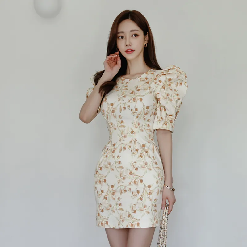 Korean Fashion Puff Sleeve Punk O-neck Jacquard Dress Summer Women Flower Print High Waist Elegant Slim Office Vestidos 210416