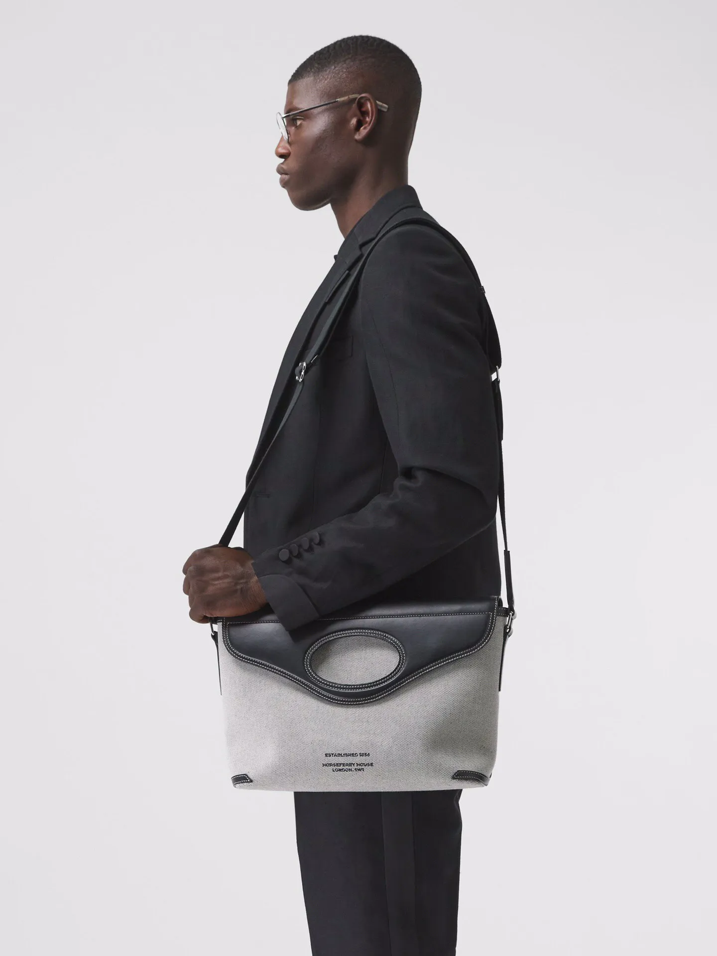 Luxury Men's Shoulder Bag's Horferry Leather with Canvas Crossbody Bag Famous Brand Travel Bag Postman Square Bag Portfölj Post God kvalitet och mode