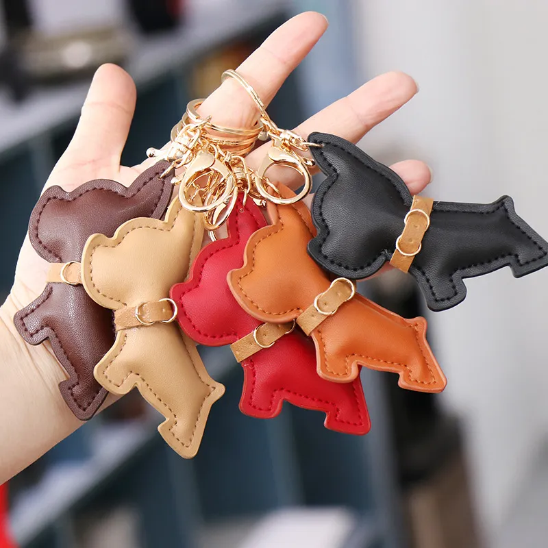 Franska hundbilsnyckelkedjor Buckle Puppy Bulldog Pendant Keychains Rings Holder Pu Leather Animal Charms Cartoon Mens smycken Tillbeh￶r Fashion Women v￤ska Keyrings