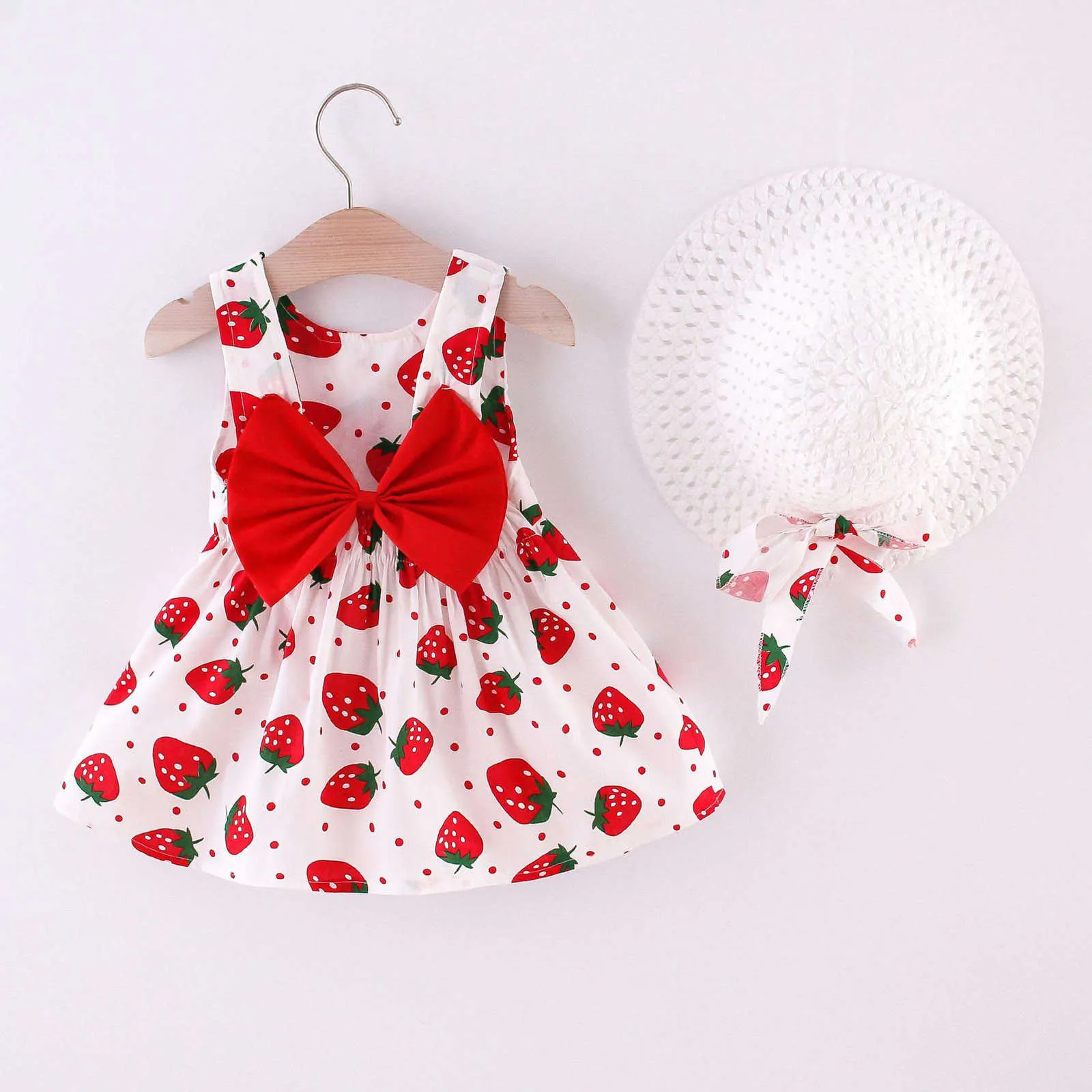 Enfant en bas âge bébé enfants filles robe été sans manches à pois fraise imprimé arc princesse robe chapeau tenues robes de verano Q0716