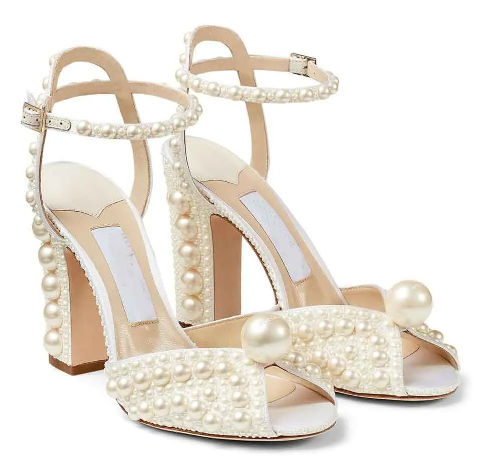 Perfeito Sacora Satin Pearl Sandálias Mulheres Sexy High Saltos Ankle Strap Elegante Evening Peep Toe Senhora Marca Designer Bombas Party Weddi