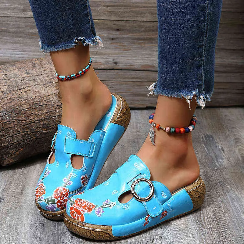 Kapcie Lato Kobiety Wedge Sandals Box Toe Buckle Vintage Anty Slip Leather Casual Kobiet Platform Retro Buty220308