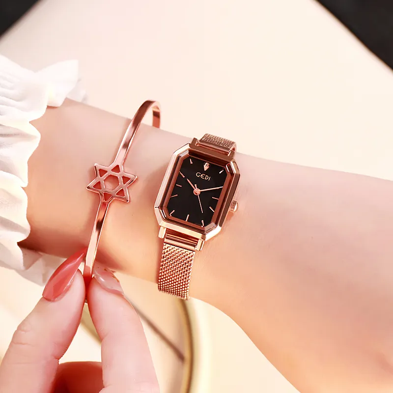 Kvinnor Klockor Quartz Watch Mode Moderna Armbandsur Vattentät Armband Montre de Luxe Gifts Color3