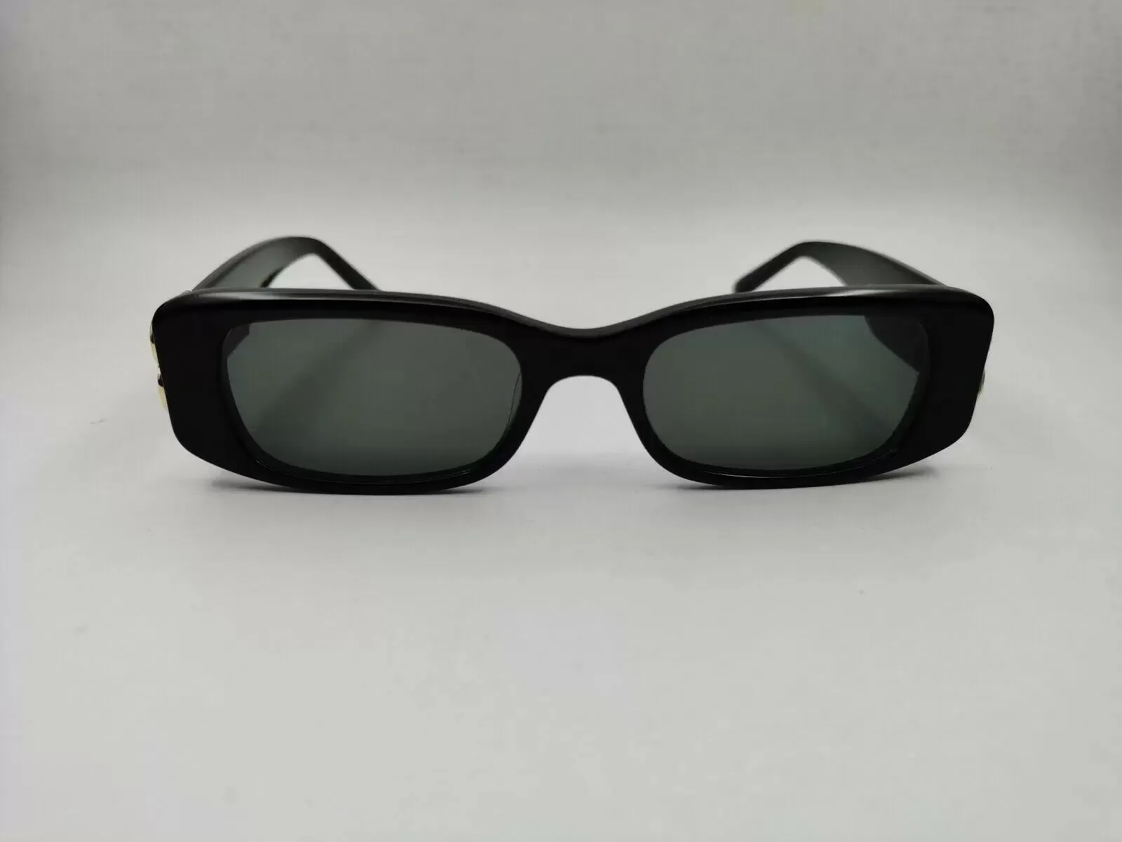 Роскошный прямоугольник Женщины солнцезащитные очки Fashion Women Brand Deisnger Полный кадр UV400 Lens Style Big Squip