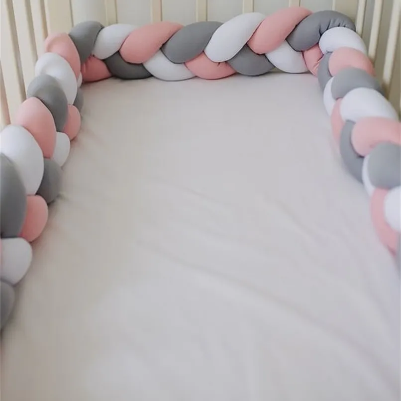 1m / 2m / 3m / 4m Baby Crib Flaged Bumper Proudlyzimbabwean Cot Bumper Knot Kudde Kudde Spjälsäng Protector Room Decor 211025