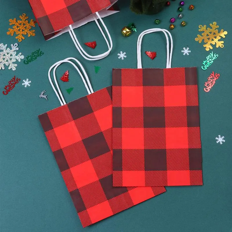 Red and Black Plaid Christmas Paper Party Bags Kraft Gift Bag with Handle for Christmas Celebrations LX4345