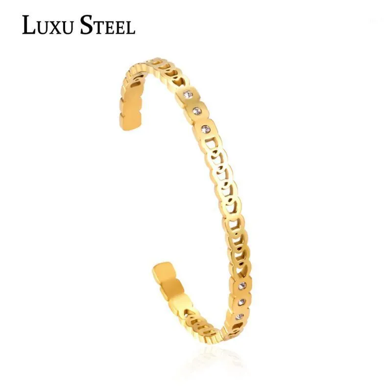 Bangle Luxusteel estilo simples cor dourado redonda redonda de zircônia de zirconia Bulbões de mangueira feminino