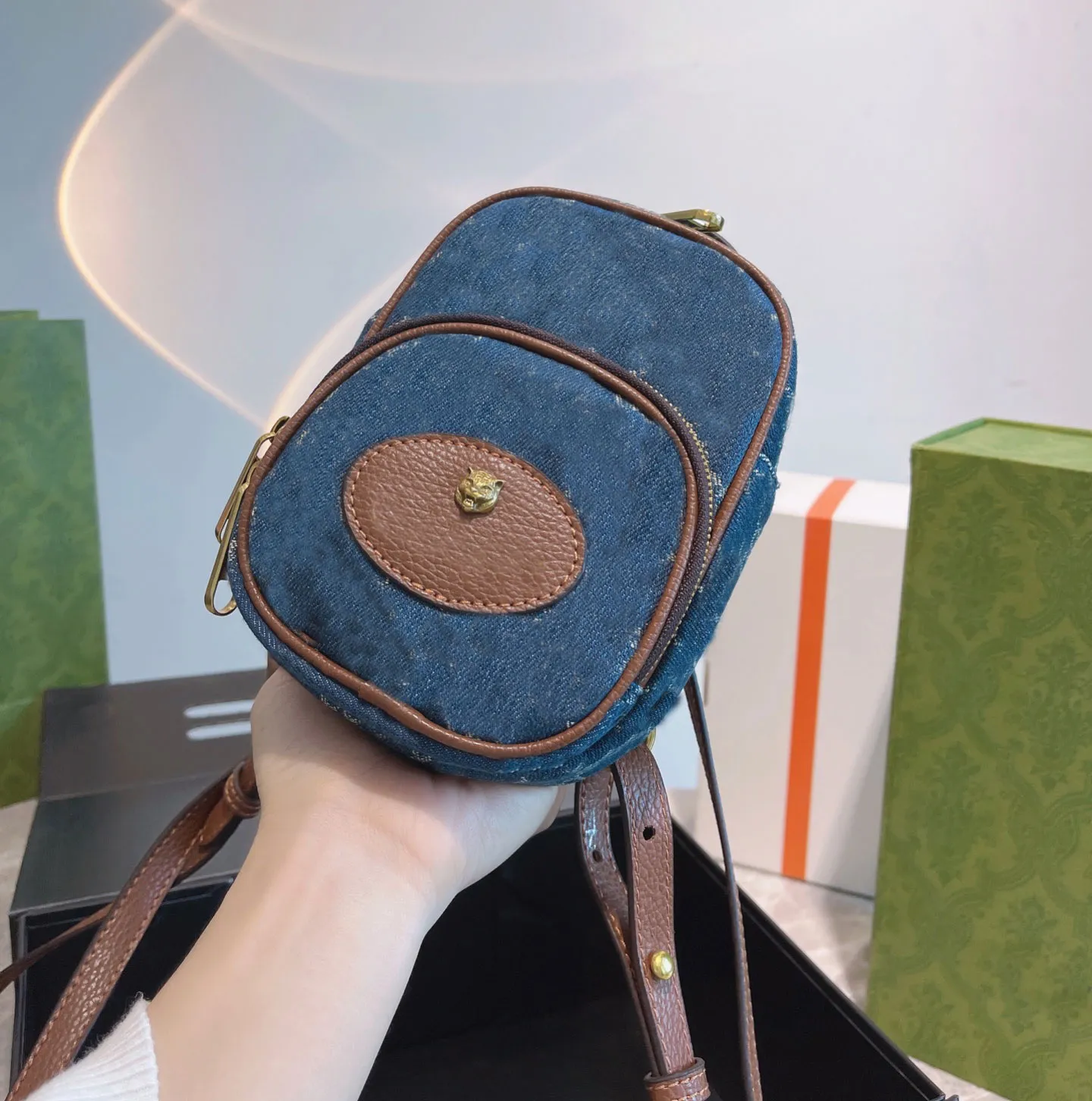 21ss Brand Mobile Phone Bag Luxury Designer Woman Backpack Multifunctional Mini Camera Bags Handbag Back Pack