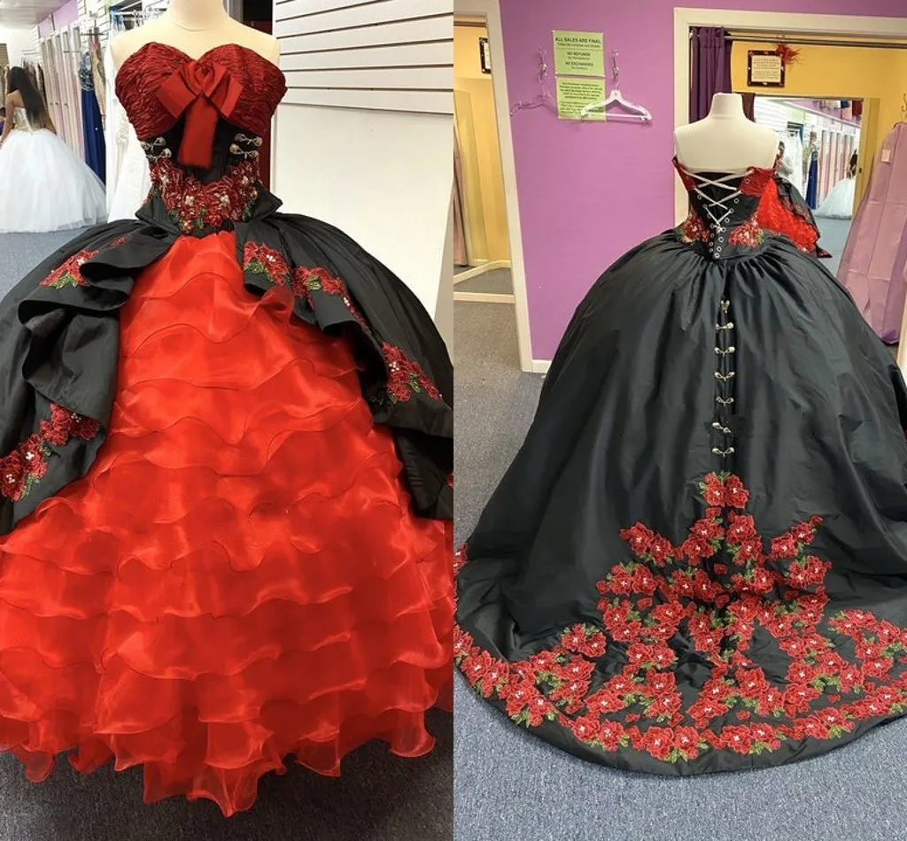 2022 Mode Charro Noir Rouge Quinceanera Robes Arc Floral Applique Perles Plissée Sans Bretelles À Lacets Dos Doux 15 Filles Robe De Soirée Mexicaine