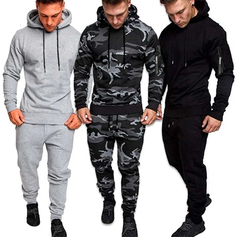 2 stycken Tracksuit Mäns Militär Hoodie Ställer Sportkläder Camouflage Muscle Man Höst Vinter Taktiska sweatshirts och byxor 4xl 211220