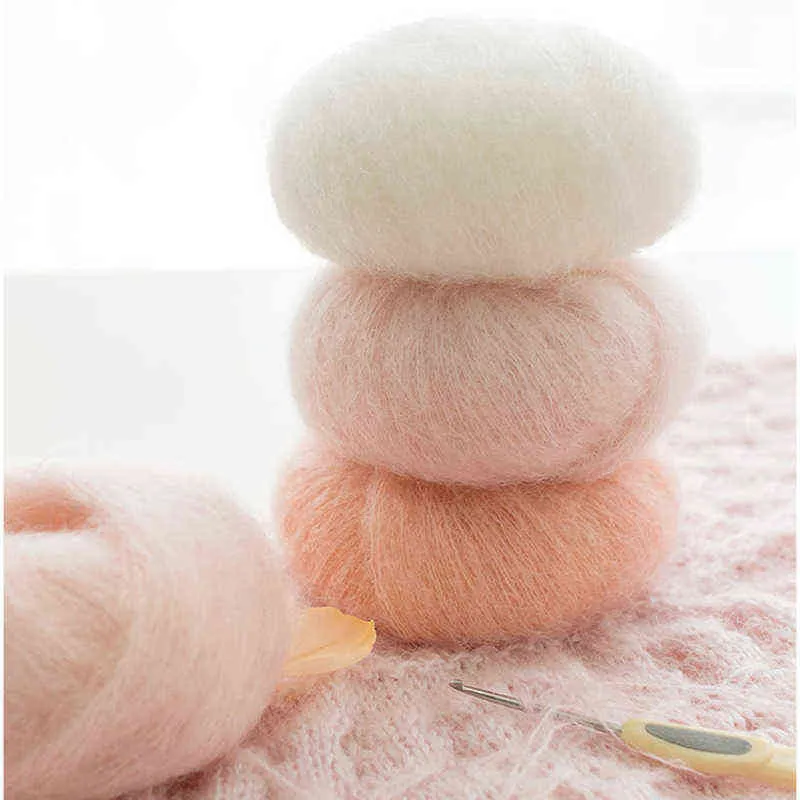 1PC 24 - 25g / Boule Angola Amoureux Sentiments Mince Mohair Laine Fil En Peluche Fine Laine Crochet Tricot À La Main Y211129