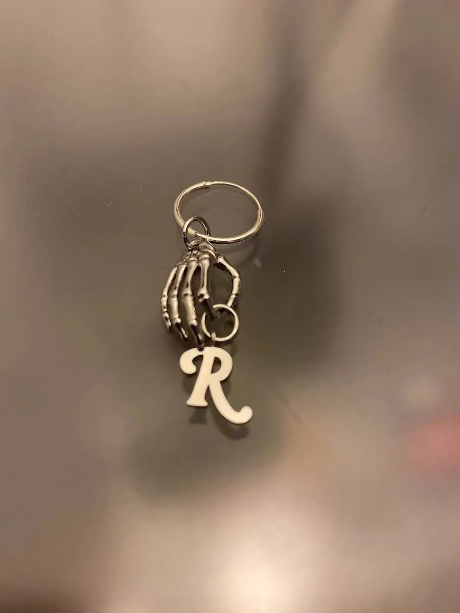 21SS Raf Simons Ghost Claw R Letter Fashion Dangle Kolczyki Mężczyźni i kobiety Hip Hop Street Style Fashion Akcesoria 233Q