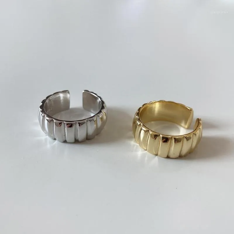 Cluster Rings Wide Face Gear Ring Opening 925 Sterling Silver É uma joia estilo francês Celi minimalista para mulheres