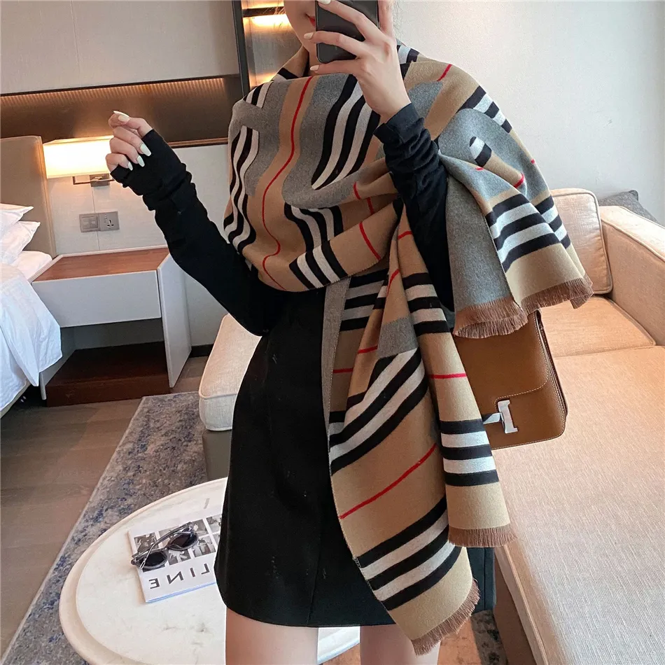 스카프 디자이너 스카프 Mens Womens Luxury Oversized Color Gradient Classic Letters Check Shawls and Scarfs 절묘한 선물 상자가있는 6 색 고품질 옵션