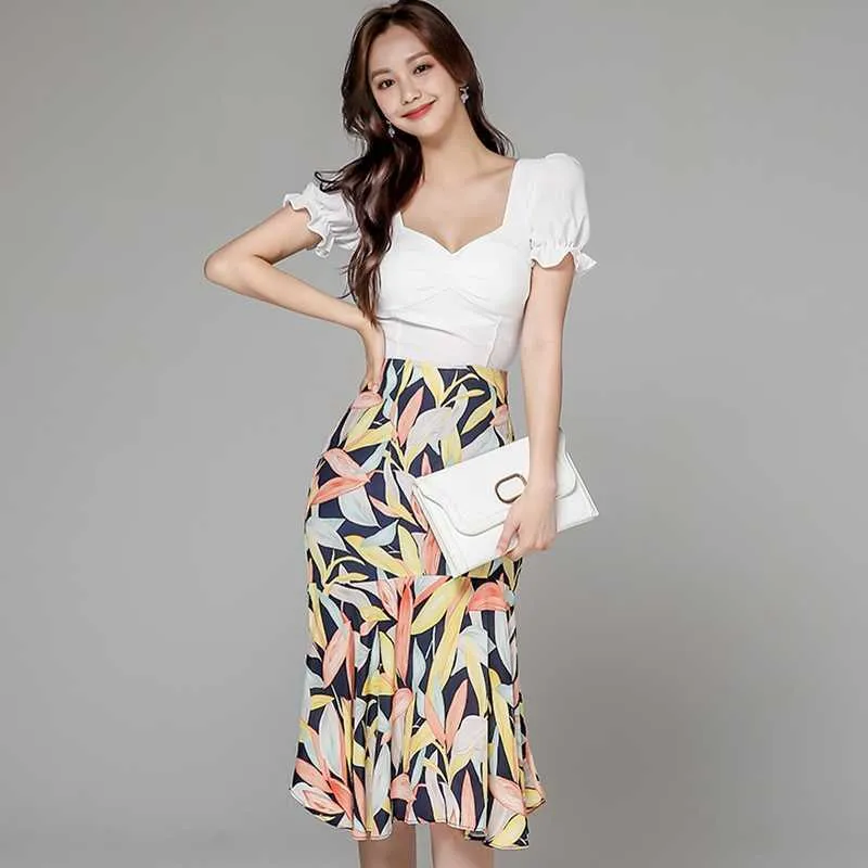 Summer Women Tops and SKirts white puff sleeve Crop Top +Floral Print Bodycon Mermaid Skirt Suits Elegant Office Two Pieces Set 210529