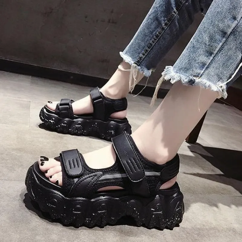 Sandali Krasovki Donna 2021 Estate Nero Gancio regolabile Loop Chunky Zeppe femminili Scarpe con plateau Sandalia Feminina