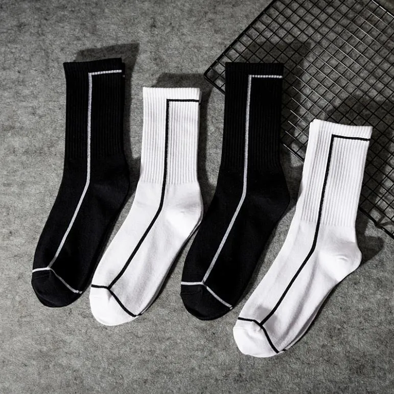 Performance Kussen Crew Socks Katoen Wicking Duurzaam Fashion Casual Everyday Stripe Sok voor Men Women White Black