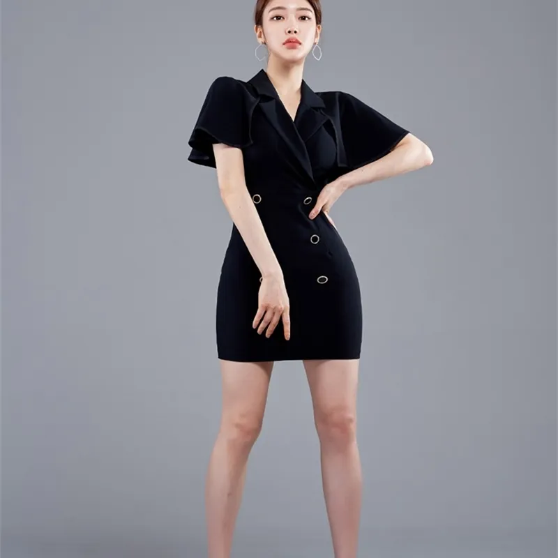 Vestidos negros con cuello cheap