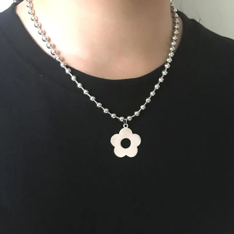 Hänghalsband 2021 kpop stål gotiska blommor pärlor halsband för kvinnor män harajuku kawaii grunge choker unisex estetiska smycken