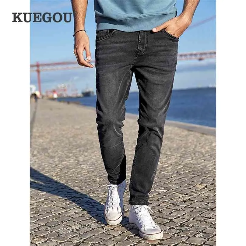 KUEGOU хлопчатобумажные весенние осень мужские джинсы черные мыть старый винтажный тонкий мода высококачественные джинсовые брюки брюки KK-2975 210716