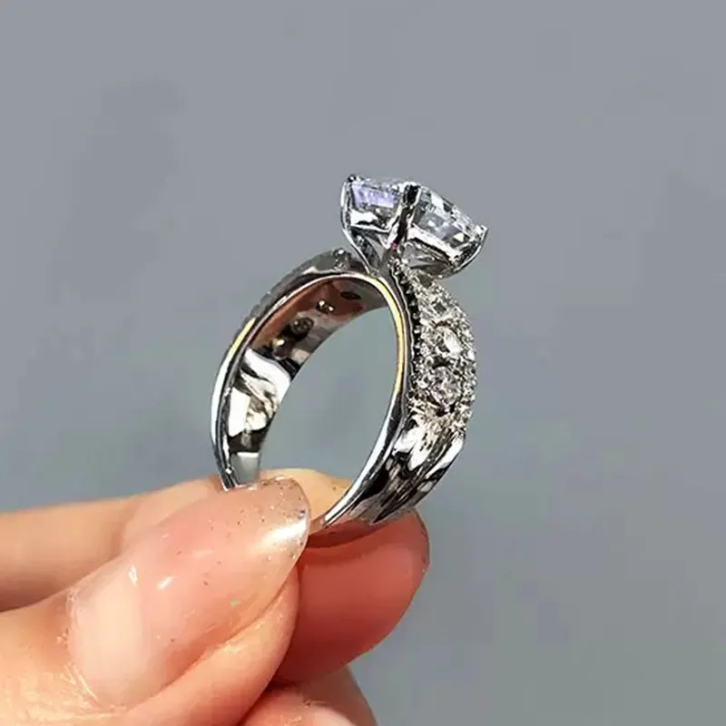Proposta Alla Moda Anello Di Fidanzamento Amante Anelli Moderni