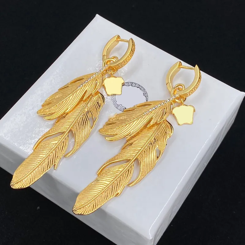 Feather Earrings Designer Earrings Women Mens Hoops Ver Earing Pendant Jewelry Love Luxury Studs Des Boucles Oreilles Hoops 2202232814