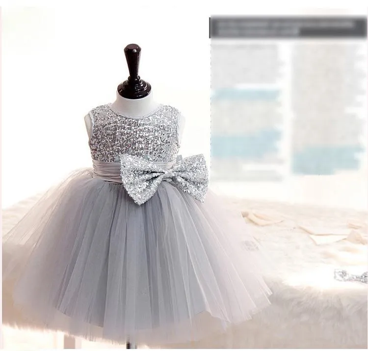 Stunning Silver Flower grils Dresses Shining Sequins Top Pleats Tulle Ball Gown Girls Party Zipper Back