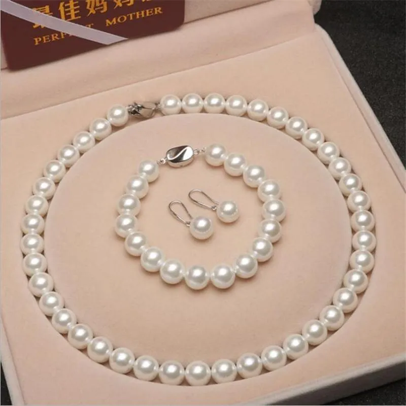 Örhängen Halsband Motorgåva Mode Klassisk Personlighet Vild Natural Shell Pearl Bride Suit Wholesale Smycken Sets Parure Bijoux Femme