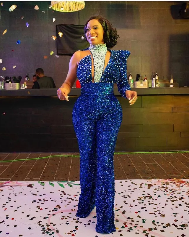 2021 Plus Size Arabic Aso Ebi Royal Blue Sparkly Prom Jumpsuits Dresses Beaded Sequined Sheath Evening Formal Party Second Reception Gowns ZJ395