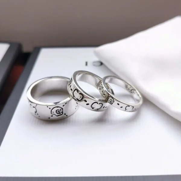 4mm 6mm 9mm toppkvalitet Kvinnor Designer Ring Luxury Stil 925 Silver Smal Stängt Förlovningsringar Mode Smycken Lady Party Gifts Partihandel