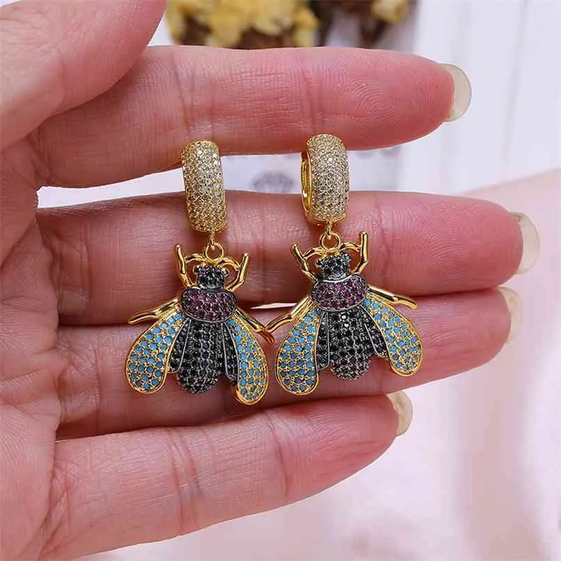 Juwang vintage piercing hoop örhängen för kvinnor aaa cubic zirconia beetle bee dangle mode smycken pendents mujer 210706