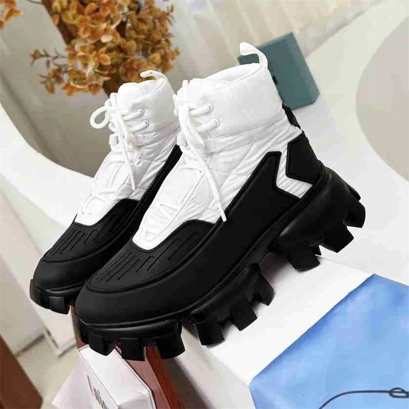 Designer 19Fw Casual Shoes Cloudbust Thunder Black Sneakers Mens Women Trainers Knit High-Top Sneaker Light Rubber 3D Winter Warm Shoe With Box