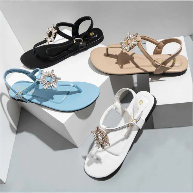2021 Sommar Kvinnor Sandaler Mode Metallknapp Flat Sandaler Kvinna Högkvalitativa Mapp Toe Tofflor Ladies Casual Sandals Y0721