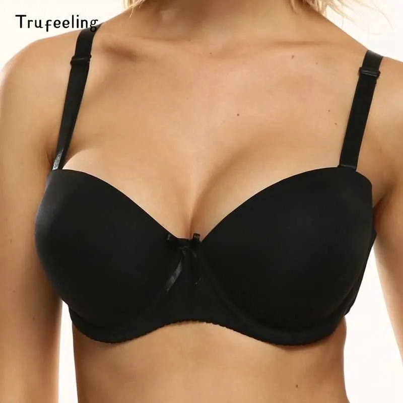 Trufeeling Black Color Middle Puchar Push Up Biustonosz Połowa Puchar Miękki Komfort Fit Deep V Bra Zbierz pierś dla seksownych kobiet BRA 36D 38D 40D 210623