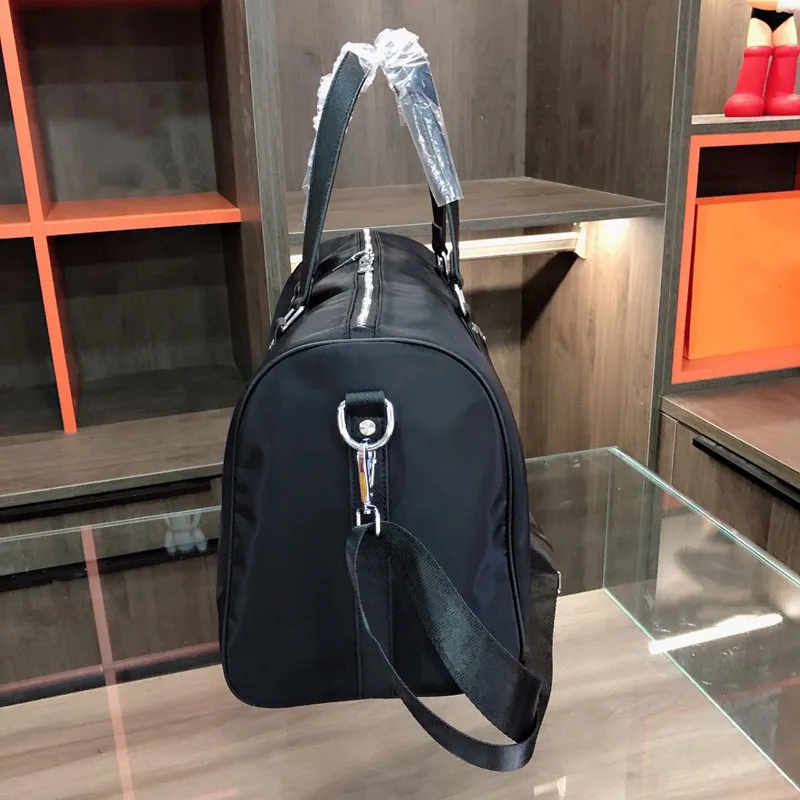 Män mode Duffle Bag Triple Black Nylon Travel Bags Mens Top Handle Bagage Gentleman Business Work Tote With Shoulder Strap2670