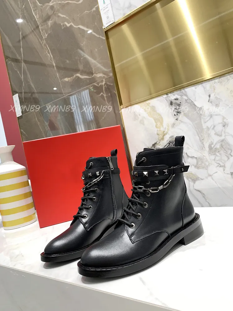 Fall Ladies Fashion Designers Boots Casual Shoes Latest Gold and Silver Rivet Short Boot High Quality Cowhide Waterproof Comfortable Shoe