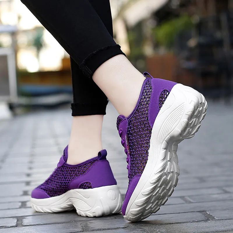 2021 Designer Running Shoes For Women White Grey Purple Pink Black Fashion mens Trainers High Quality Outdoor Sports Sneakers size 35-42 dl