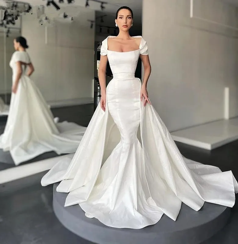 Elegant plus storlek satin sjöjungfru bröllopsklänningar brudklänningar strapless court train cap ärmar övervakar tåg backless formella klänningar robe skräddarsydda