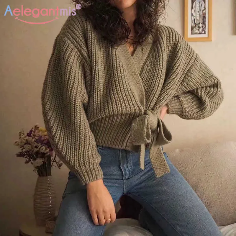 Aelegantmis Corée Recadrée Cardigan Tricoté Femmes avec Ceinture Vintage Lâche Doux Pulls Manteau Femme Casual Col V Jumpers Ceintures 210607