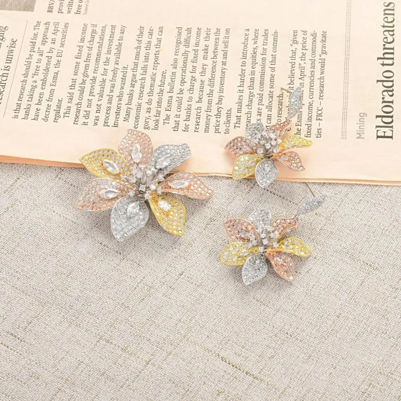 Ensemble de bijoux en cuivre pour femmes, boucles d'oreilles et collier Viennois, pendentif en forme de fleur multicolore en zircone, pour fête de mariage, 2021