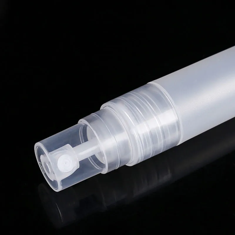 Bouteille de parfum de mini portable 5 ml en plastique vide cosmétique échantillon tube à essai avec capuchon à vis 1500pcs lot