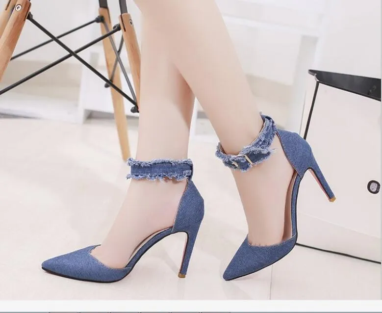 韓国の青いファンサンダルの韓国の青いファッション学生のための韓国の青い女性の靴を履くb​​aotou