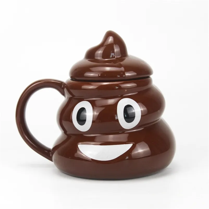 Cartoon glimlach poep mok thee koffiekop grappige humor gift 3d stapel van kak mokken met handgrip deksel thee kantoorbeker Drinkware 400ml 210804