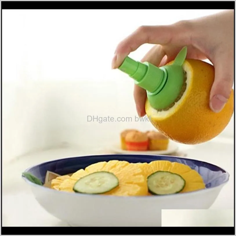 1pcs kitchen accessories manual plastic fruit tool orange lemon squeezer juicer machine portable citrus juicer