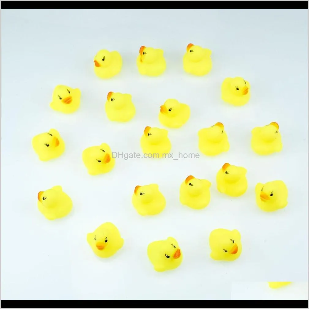 4cm high quality yellow mini yellow duck baby pinch water toy bathing duck sounding toy shipping