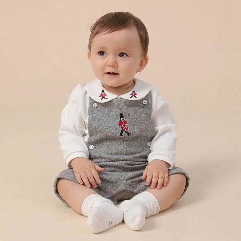 Erkek İspanyol Giyim Set Sonbahar Bebek Butik Giyim Suit Boy El Yapımı Nakış Asker Beyaz Uzun Kollu Gömlek + Kayış Pantolon 210615